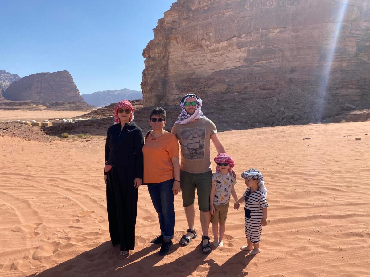 Wadi Rum Hugo Camp ภายนอก รูปภาพ