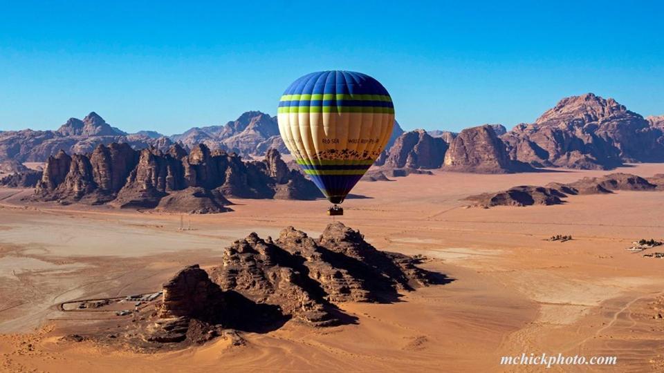 Wadi Rum Hugo Camp ภายนอก รูปภาพ