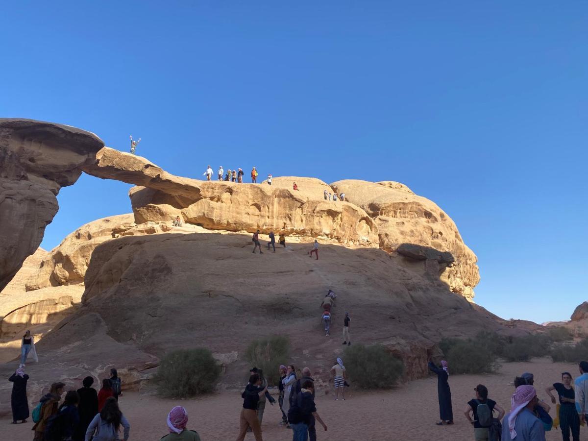 Wadi Rum Hugo Camp ภายนอก รูปภาพ