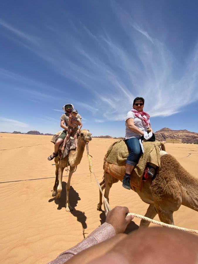 Wadi Rum Hugo Camp ภายนอก รูปภาพ