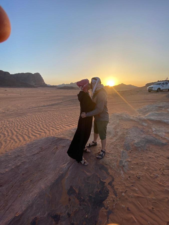 Wadi Rum Hugo Camp ภายนอก รูปภาพ
