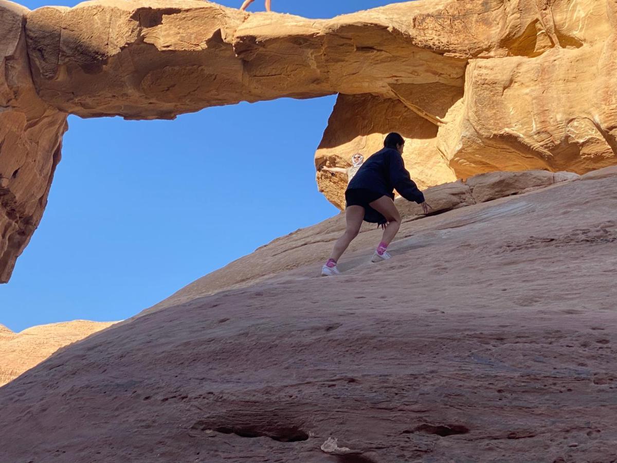 Wadi Rum Hugo Camp ภายนอก รูปภาพ